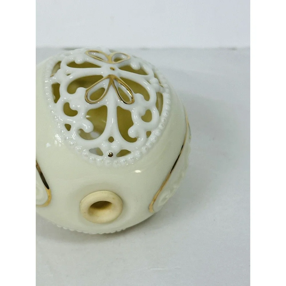 Elegant Round‎ Ivory & Gold Egg Ceramic Reticulated Christmas Ornaments By Ganz